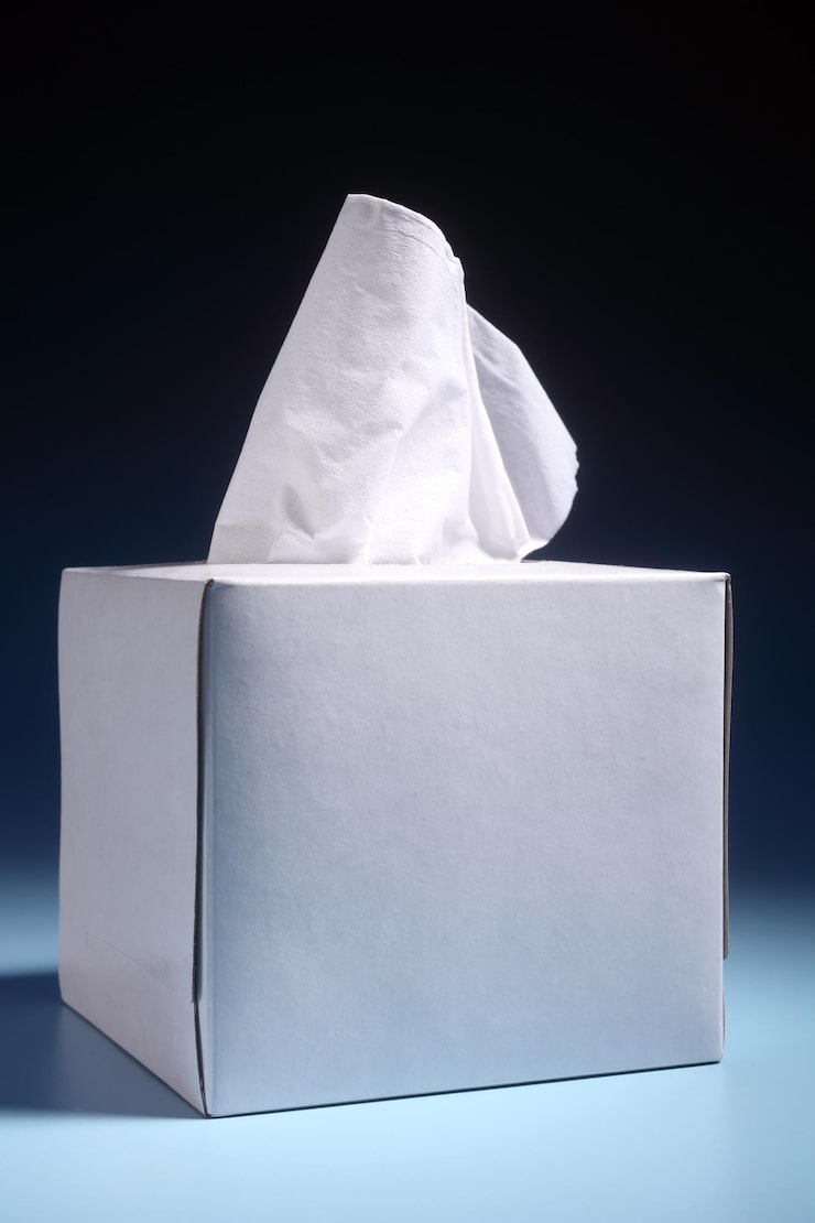 close up tissue paper box against colored background 1048944 8030986